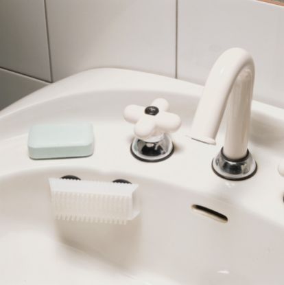 Picture of Economy Suction Brush